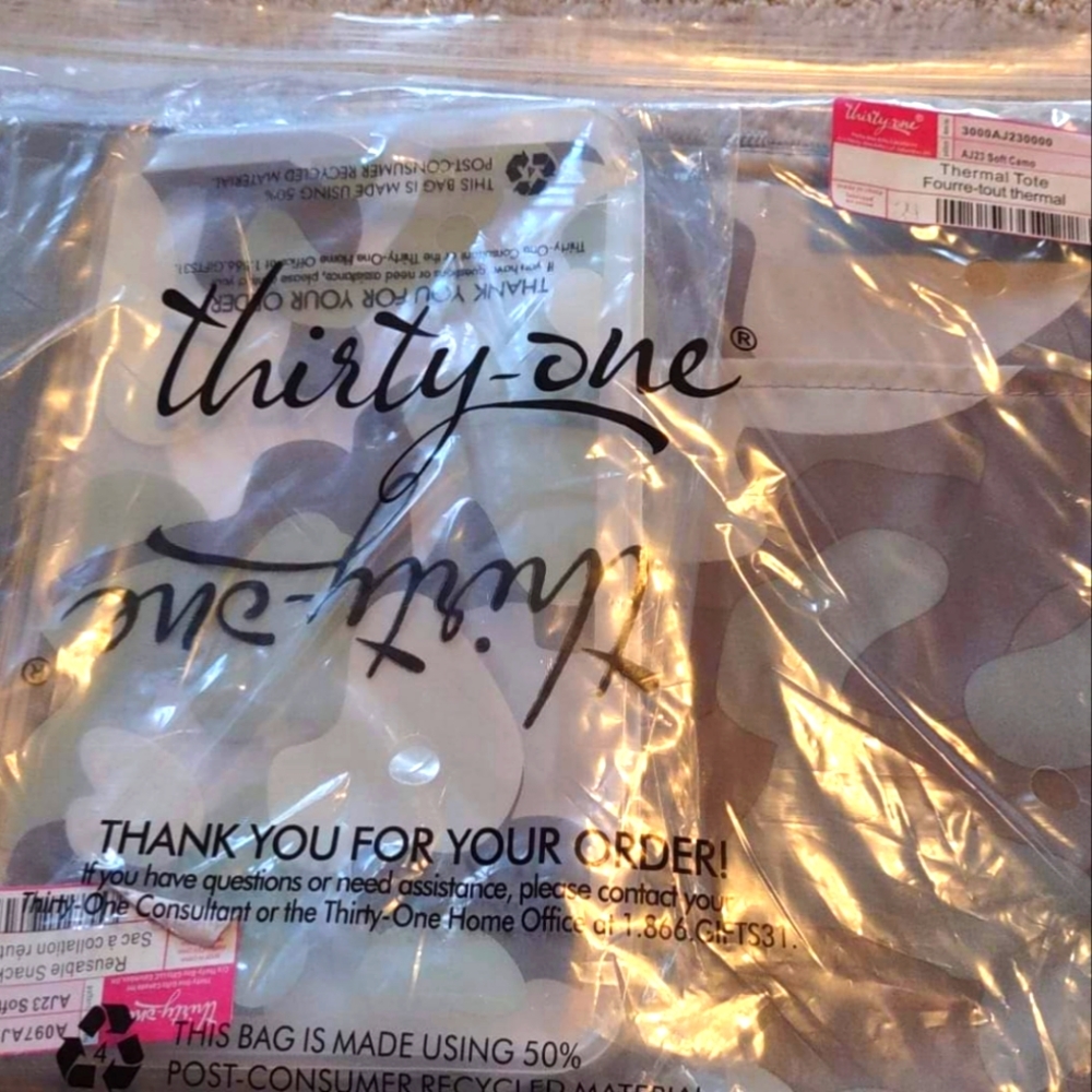 Thirty One thermal tote and reusable printed bag